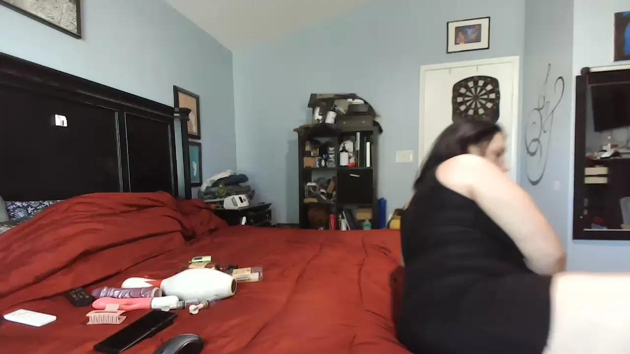 Offline FancyLynn on Cam4