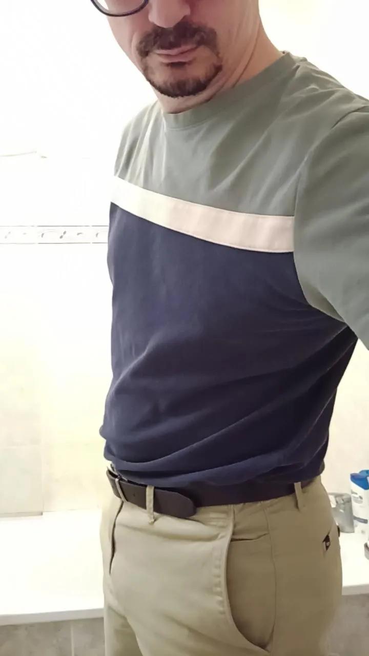 Offline gayversaboy69 on Cam4