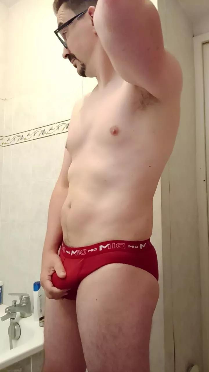 Offline gayversaboy69 on Cam4