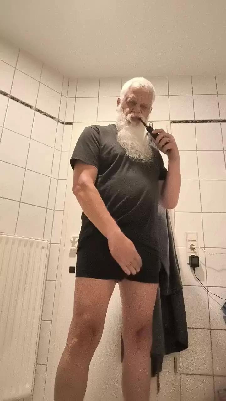 Offline germanman66 on Cam4
