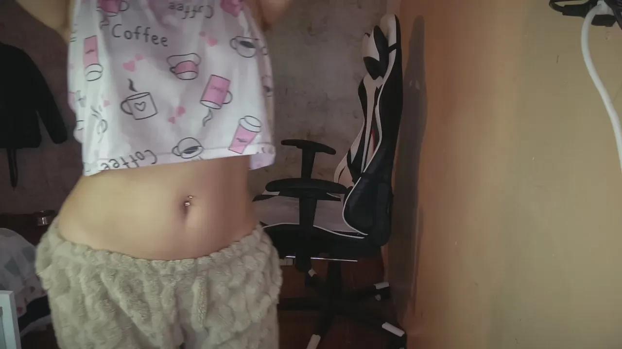 Offline GiaSexy_00 on Cam4