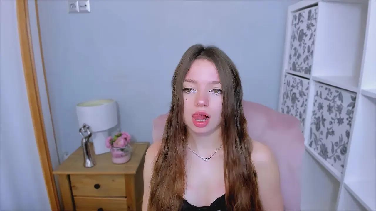 Offline GraceFlirt on Cam4