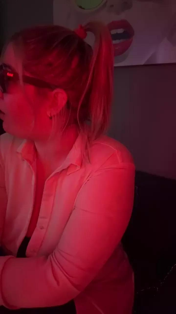 Offline granlady7 on Cam4