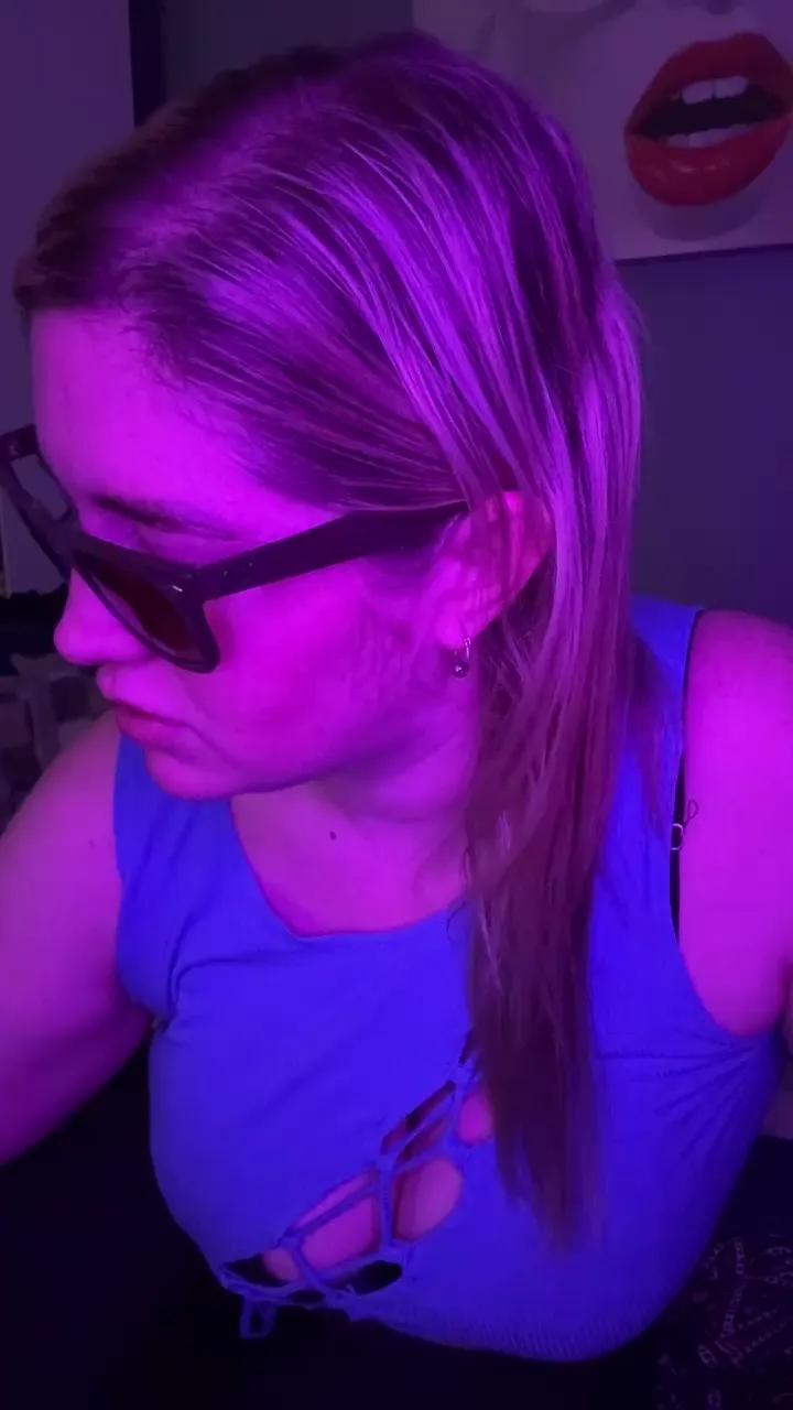 Offline granlady7 on Cam4