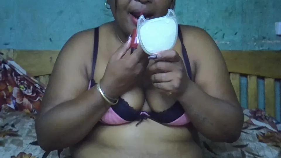 Freechat Hanipleasure001 on Cam4