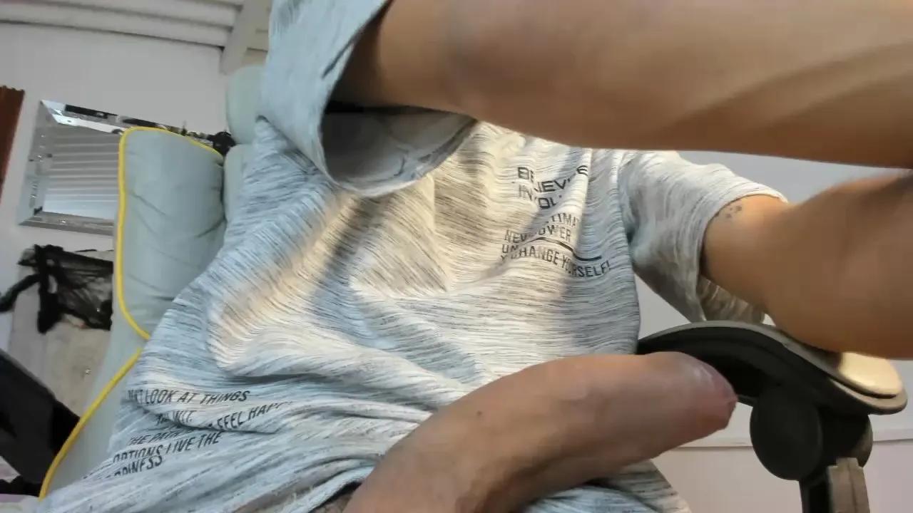 hot_bunny01 —  #schoolgirl #masturbation #C2C #smoke #striptease #gamer #pornstar