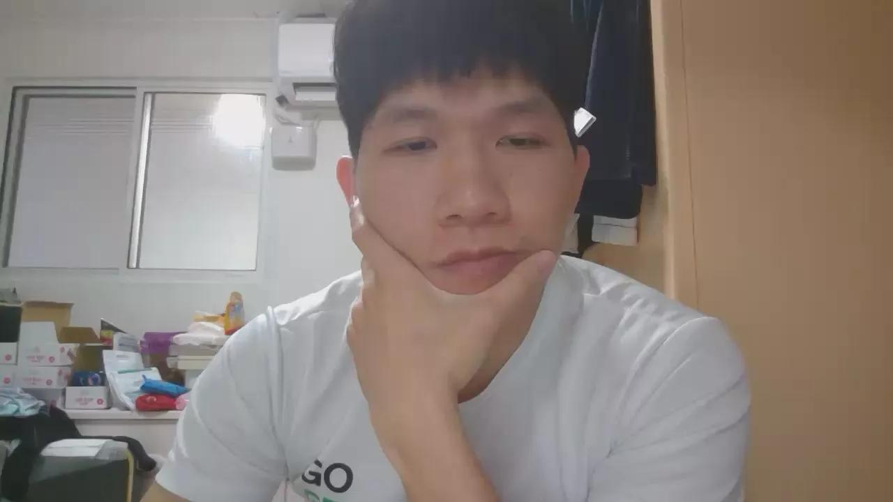 Offline iii_dh_iii on Cam4