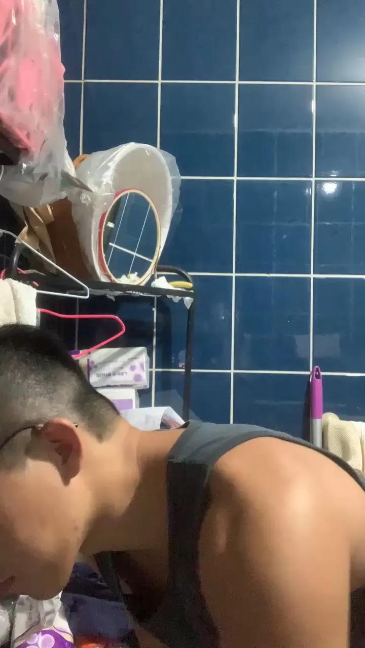 Offline iii_dh_iii on Cam4