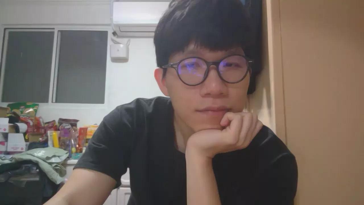 Offline iii_dh_iii on Cam4