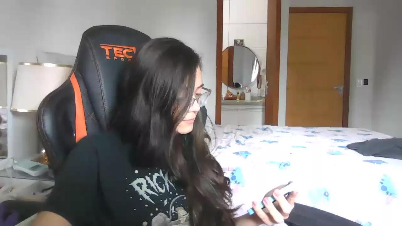 Offline INTHETOILET on Cam4