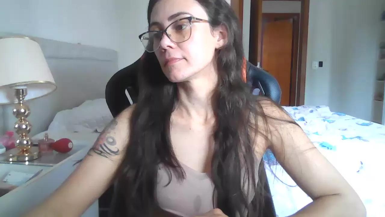 Offline INTHETOILET on Cam4