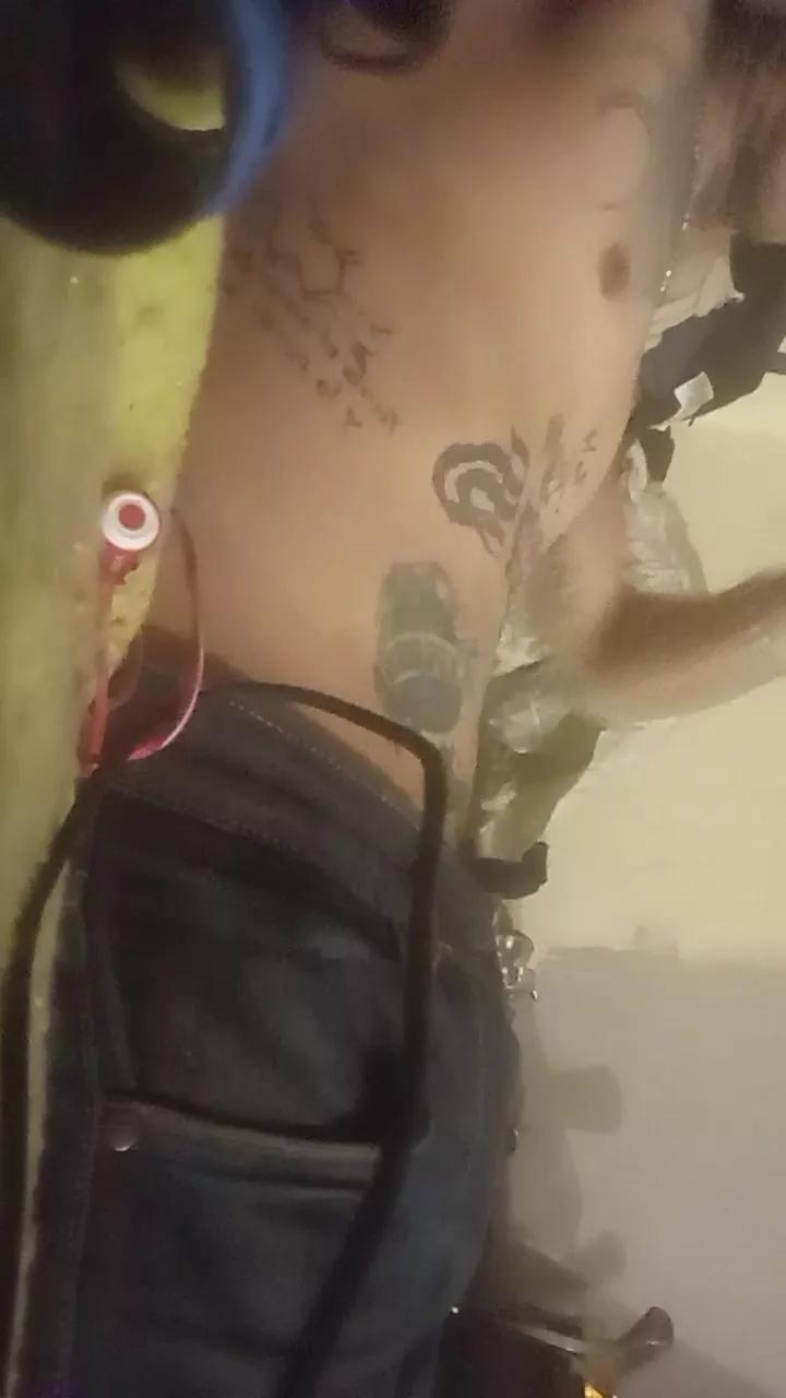 Offline Intoxicado420 on Cam4