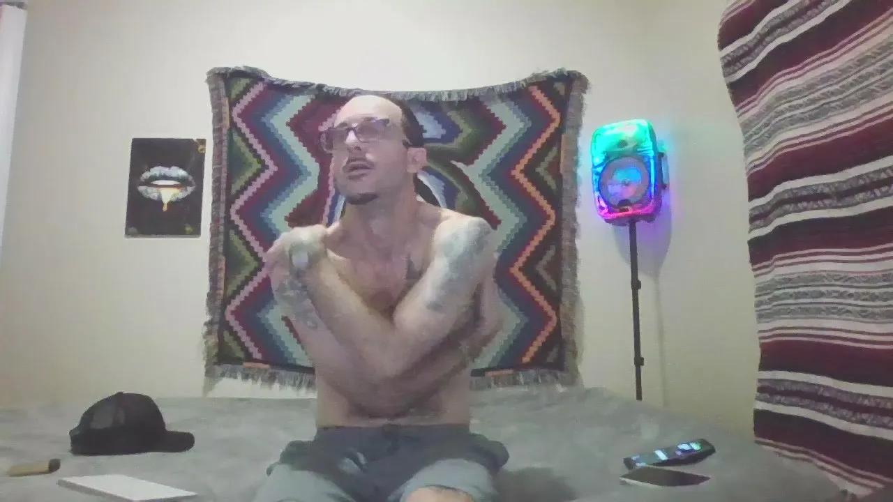 Offline itallion089 on Cam4