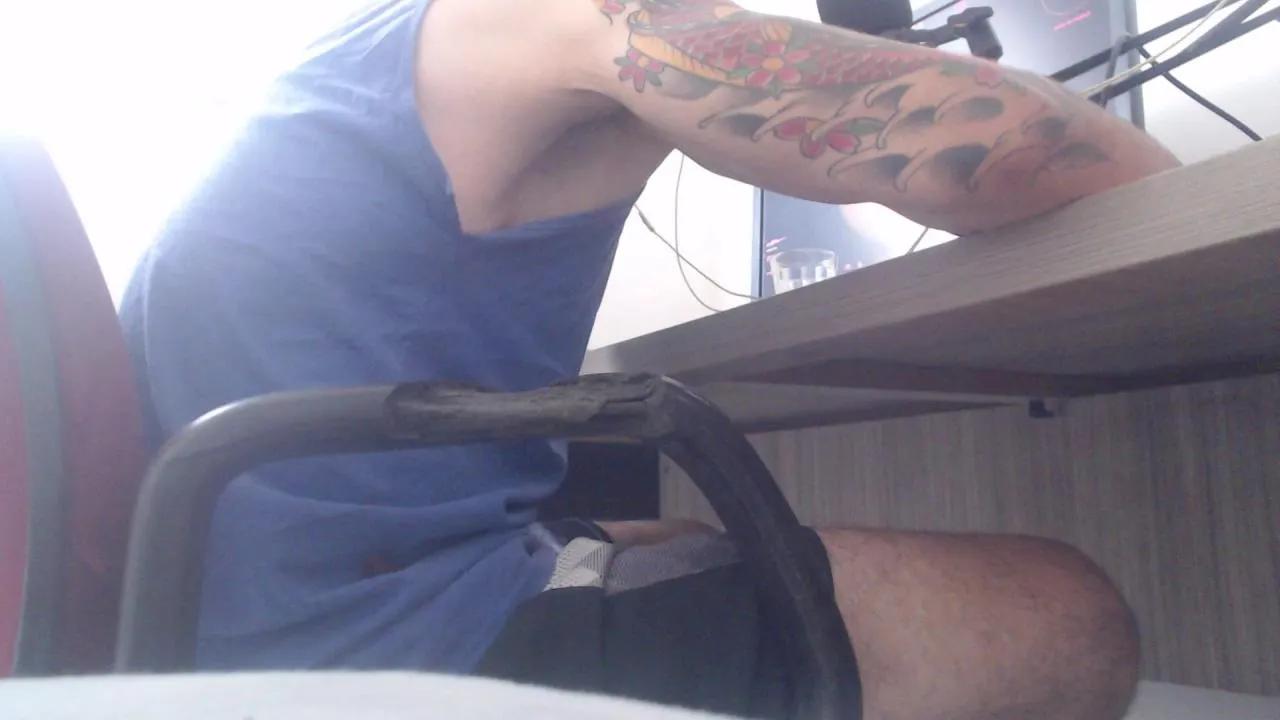 Offline Jac8k on Cam4