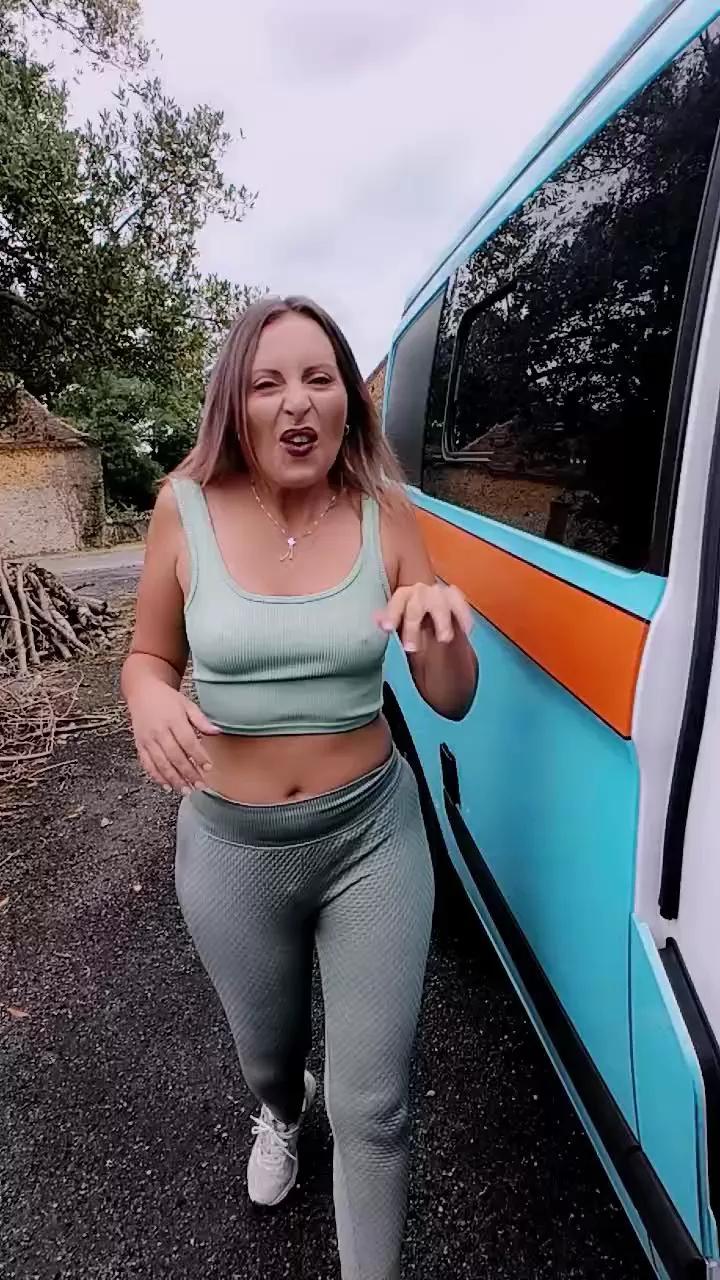 Offline Jade_emeraud on Cam4