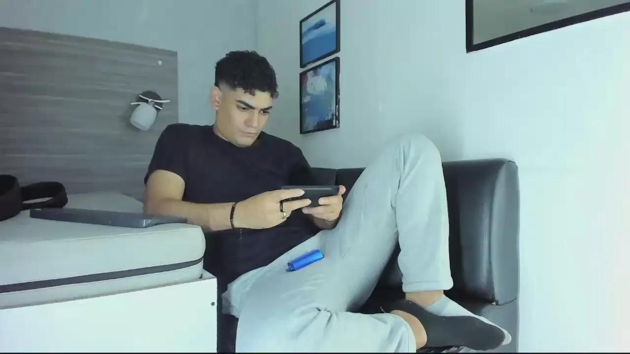 Cam4 JayMiller is Freechat JayMiller —  #amateur #armpits #pee #C2C #masturbation #smoke #cum