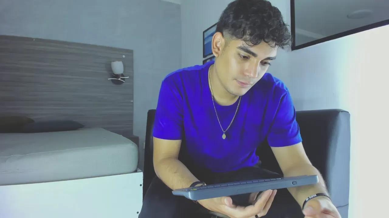 Offline JayMiller on Cam4