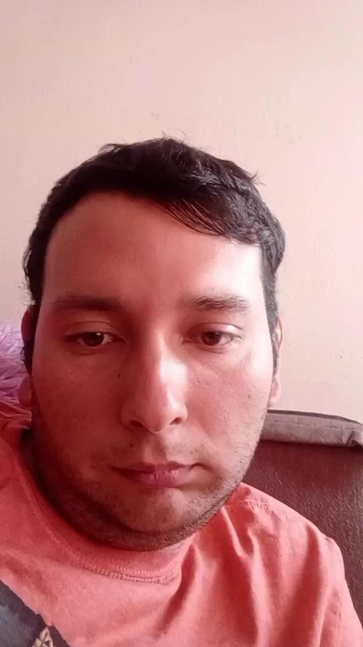 Offline JoeGol96 on Cam4