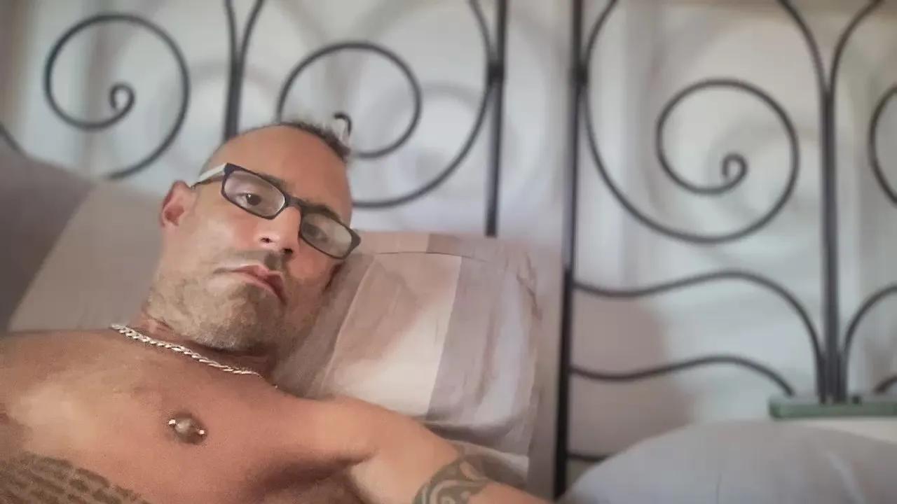 Freechat JSYMON on Cam4