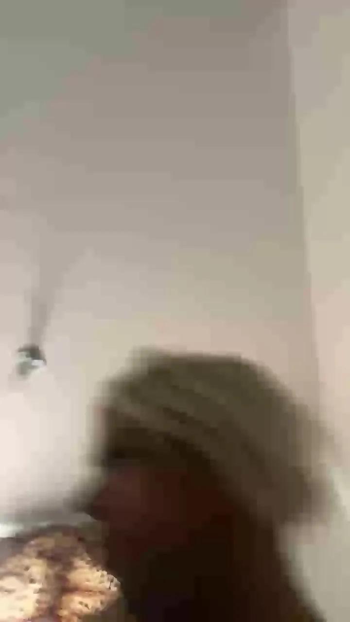 Offline Juju6999 on Cam4