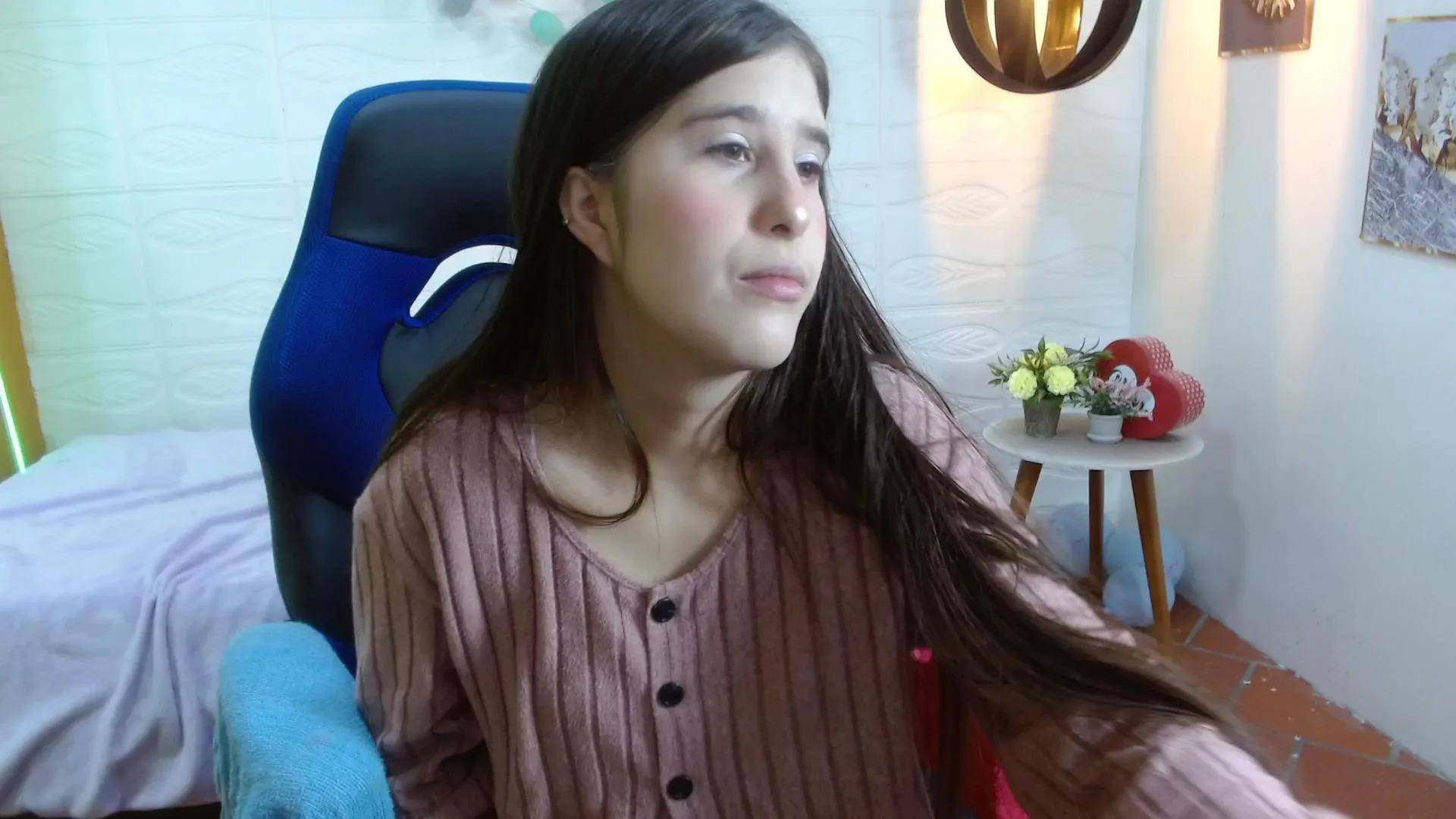 Offline karlarousex on Cam4