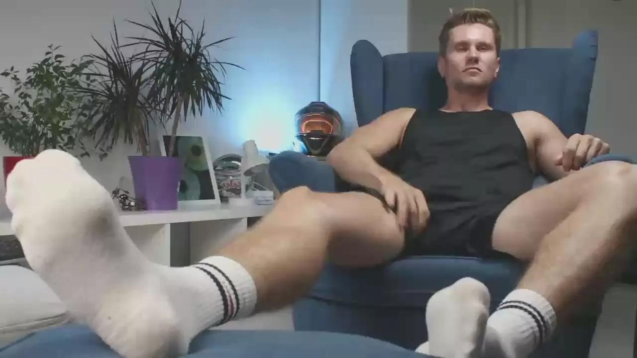 Offline kevin_park on Cam4