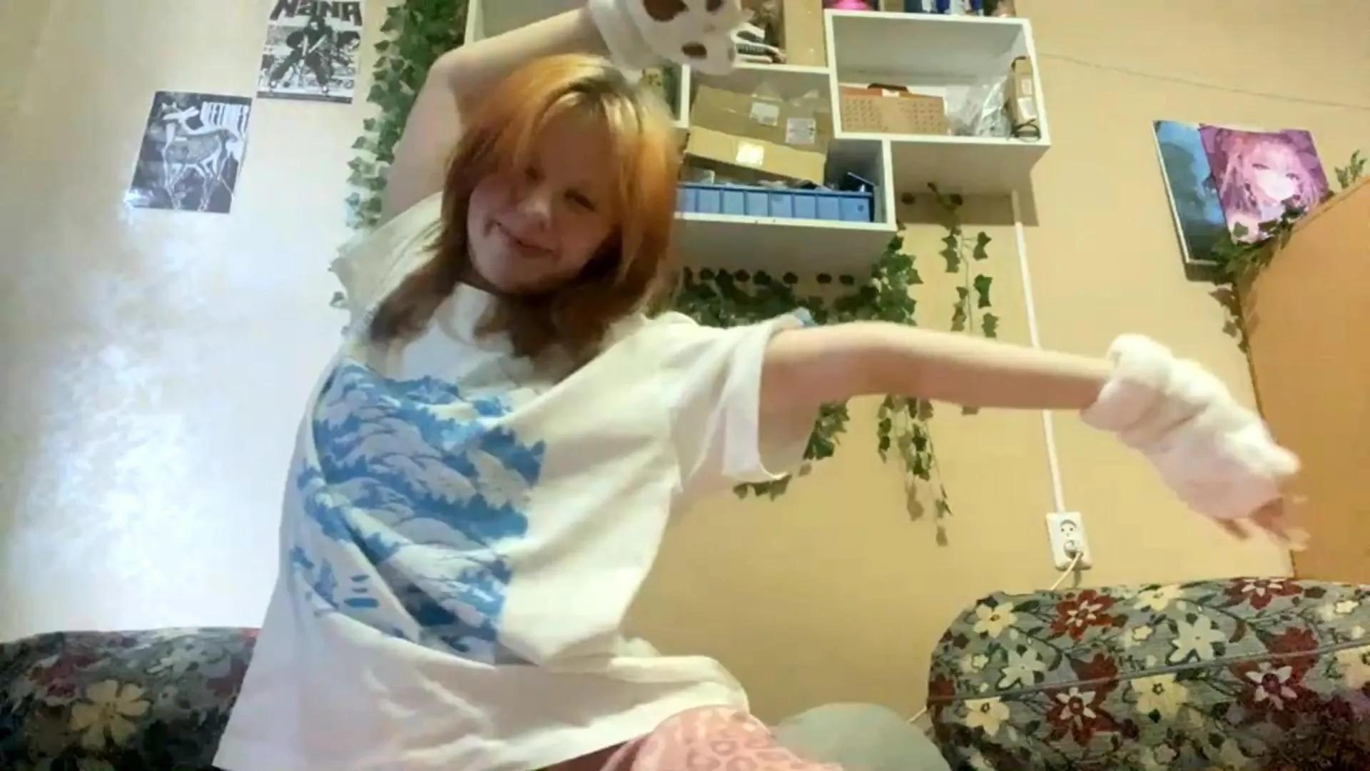 KrystleHavens —  #feet #ass #anal #deepthroat #masturbation #schoolgirl #striptease