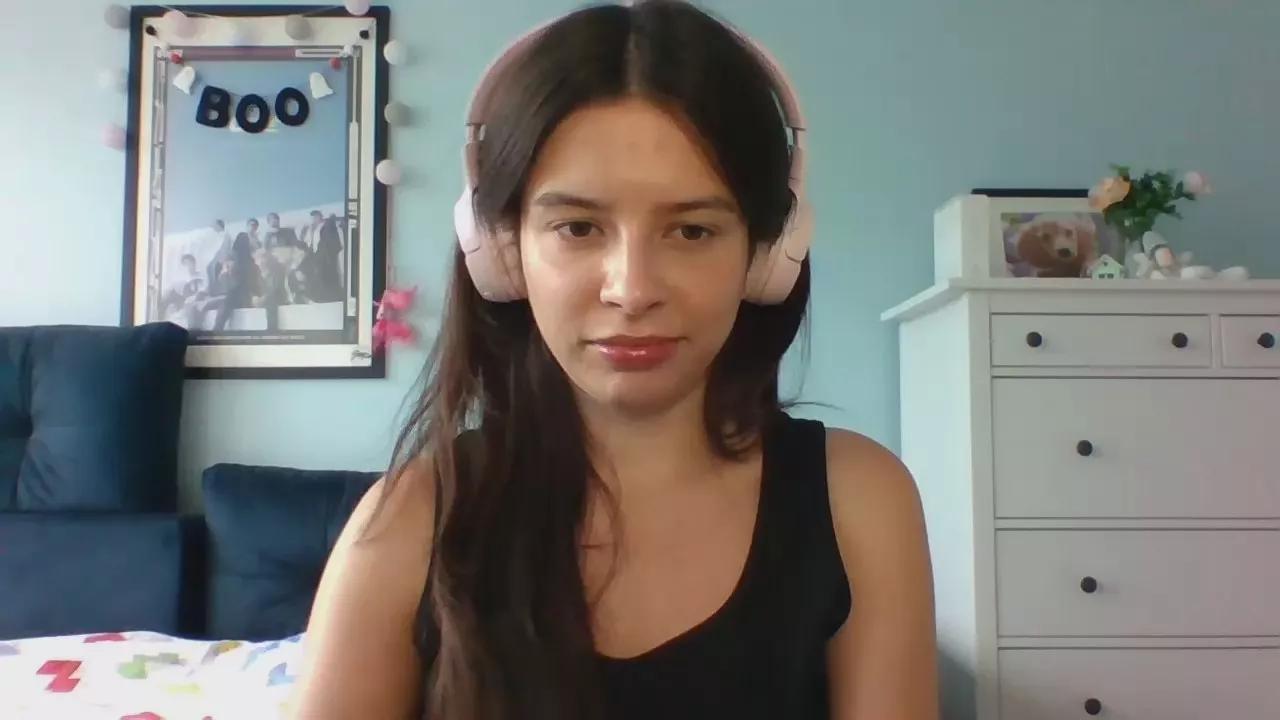 Offline LariceSweetgirl on Cam4