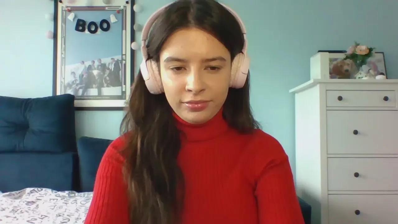 Offline LariceSweetgirl on Cam4