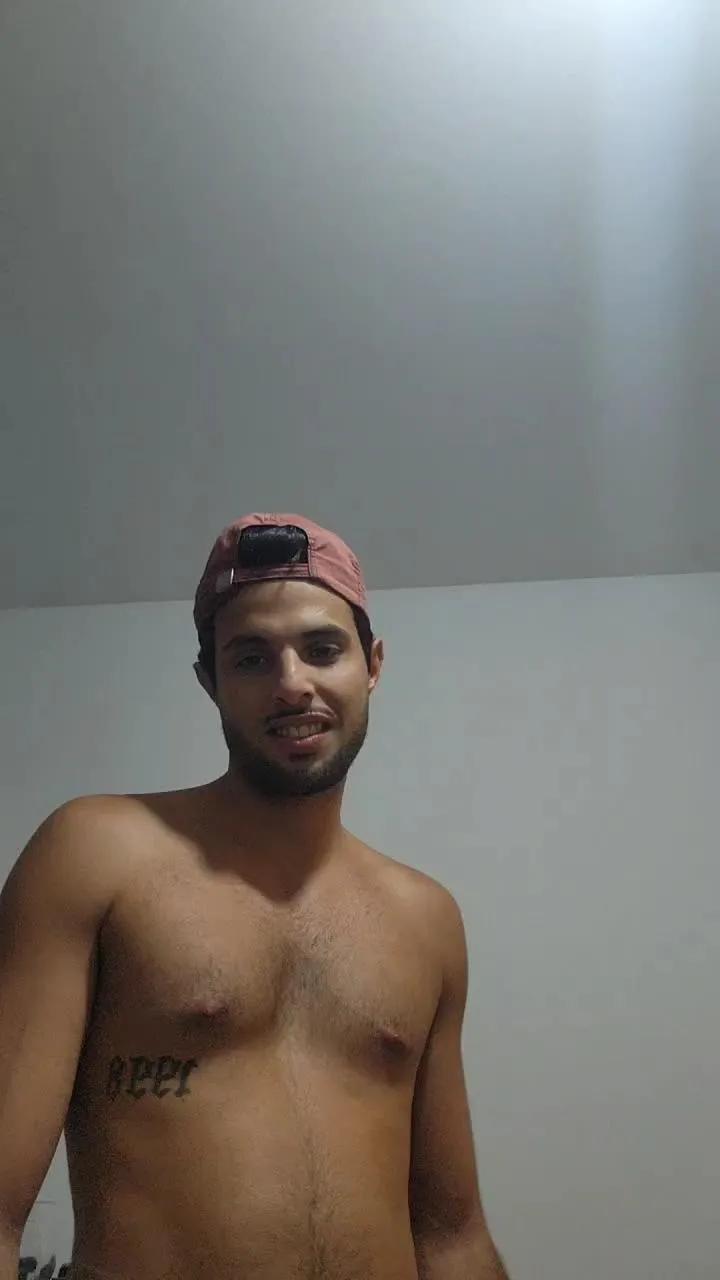 Offline Levi_Henrique on Cam4