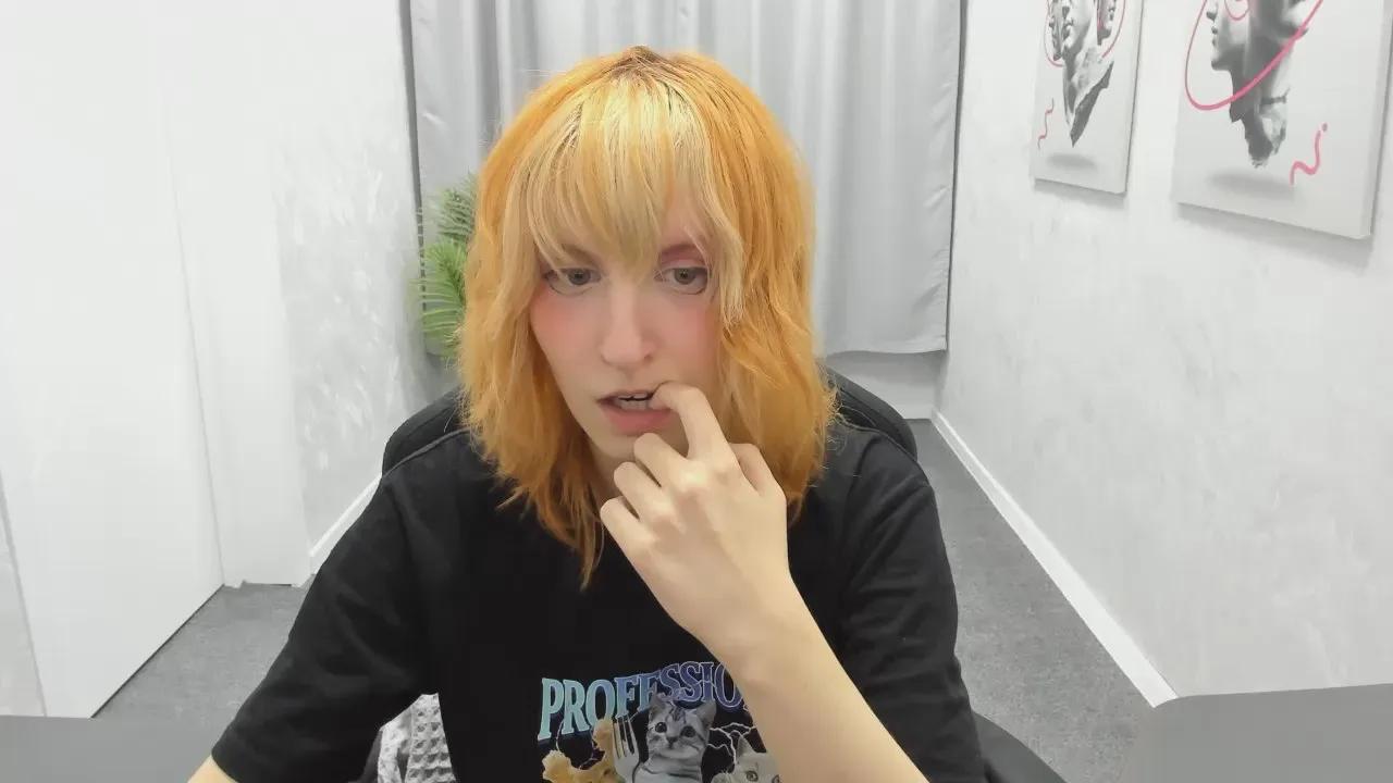 Offline Little_Chips on Cam4