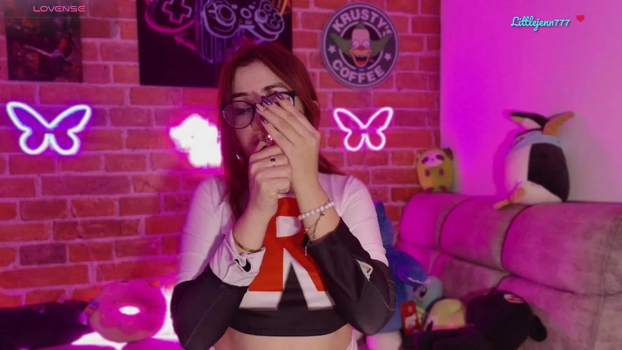 Offline Littlejenn777 on Cam4