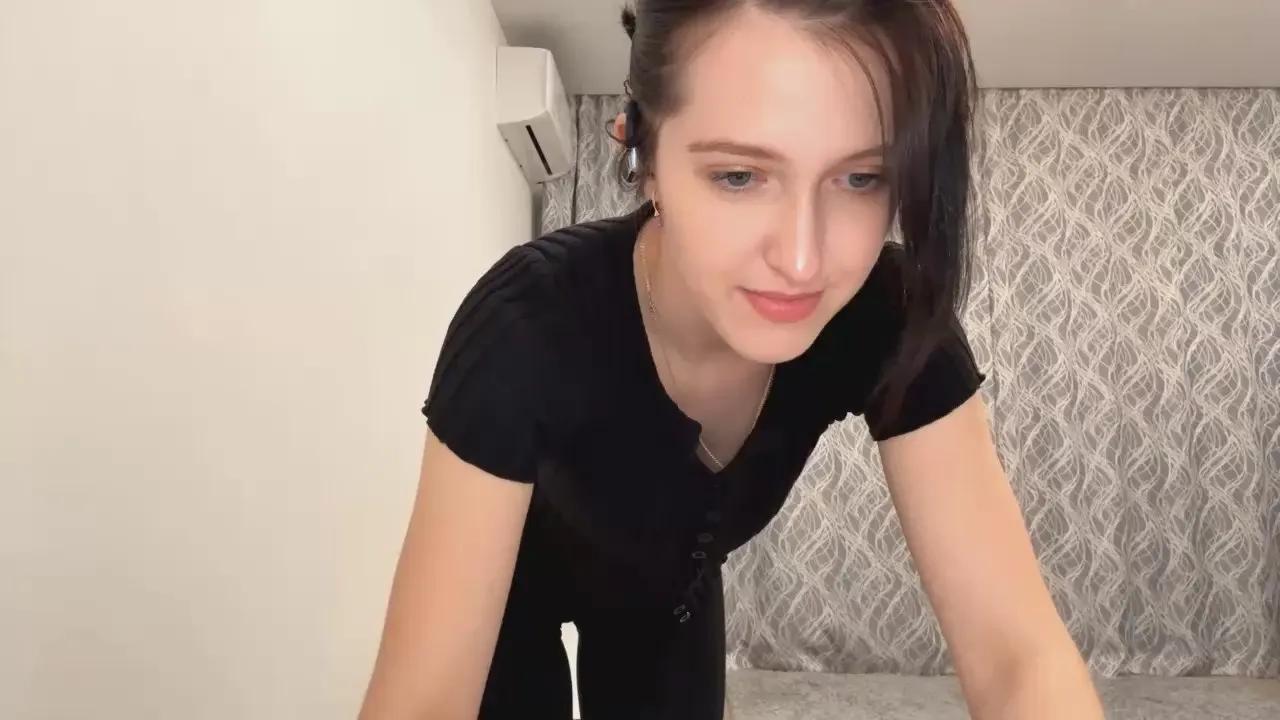 Cam4 LoganSchuchman is Freechat LoganSchuchman —  #femdom #masturbation #armpits #schoolgirl #C2C #smoke #pussy