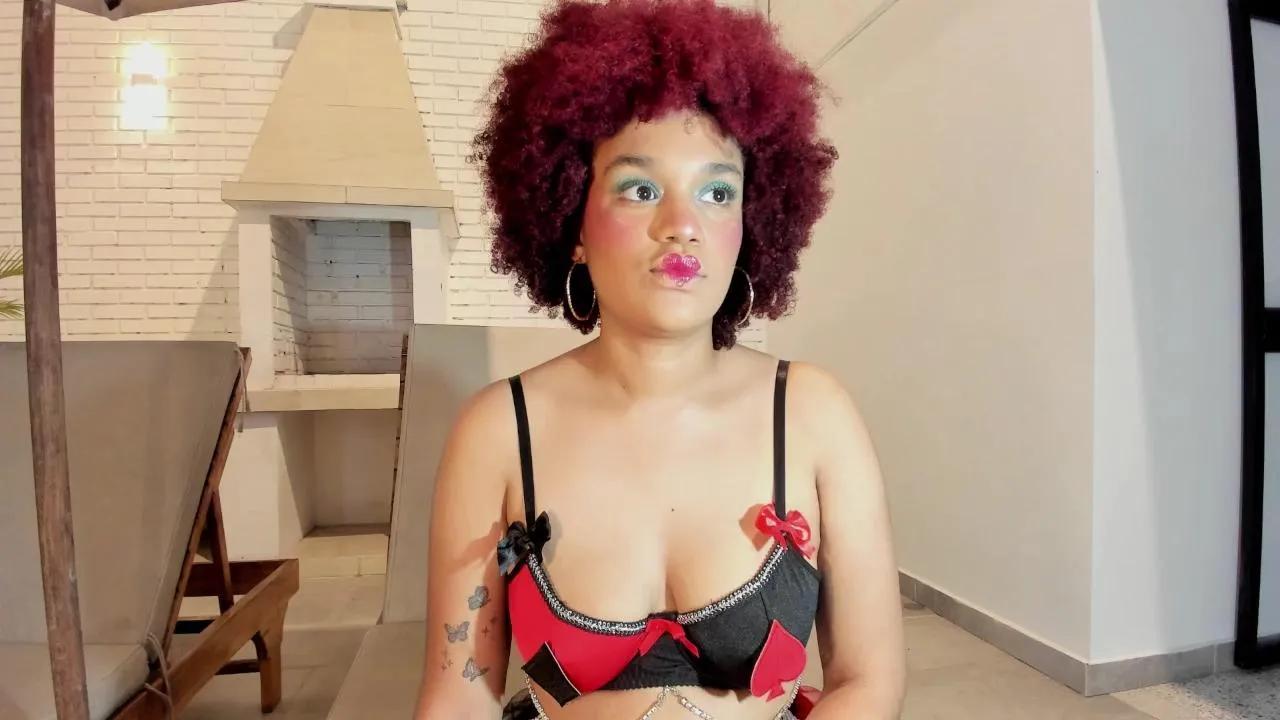 Offline LolaDupont on Cam4