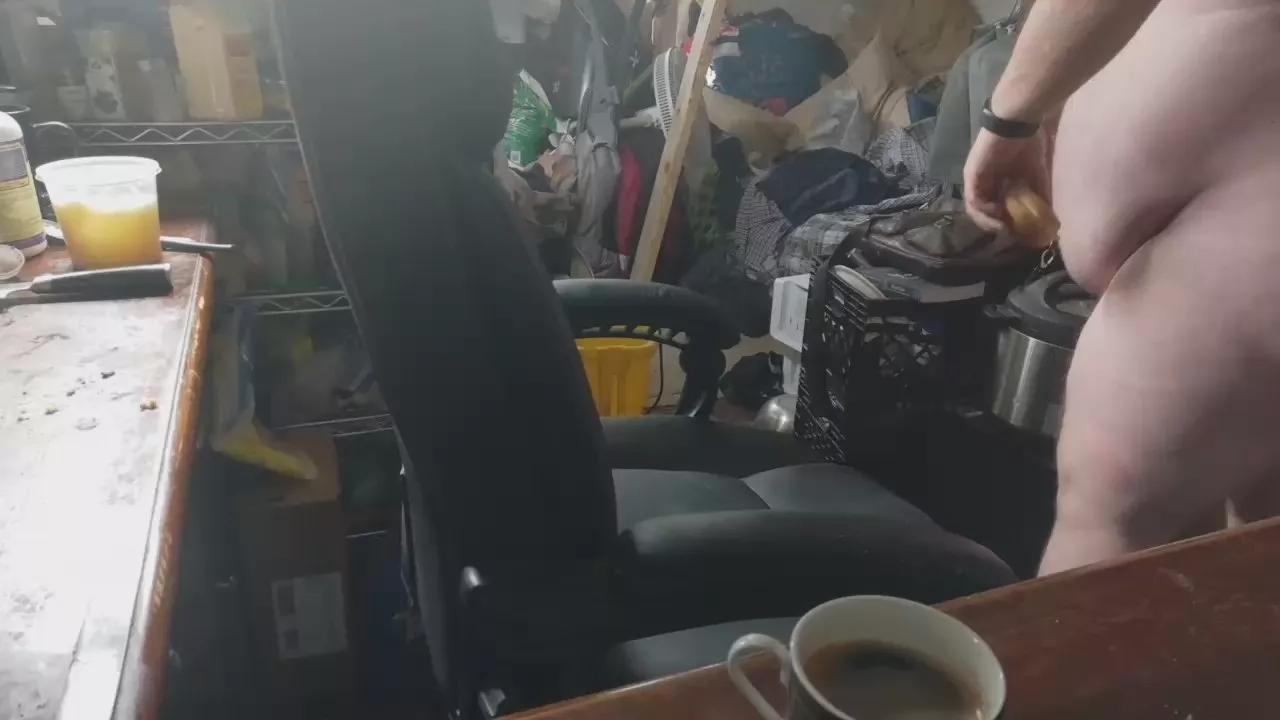 Offline Lonelydaddy on Cam4