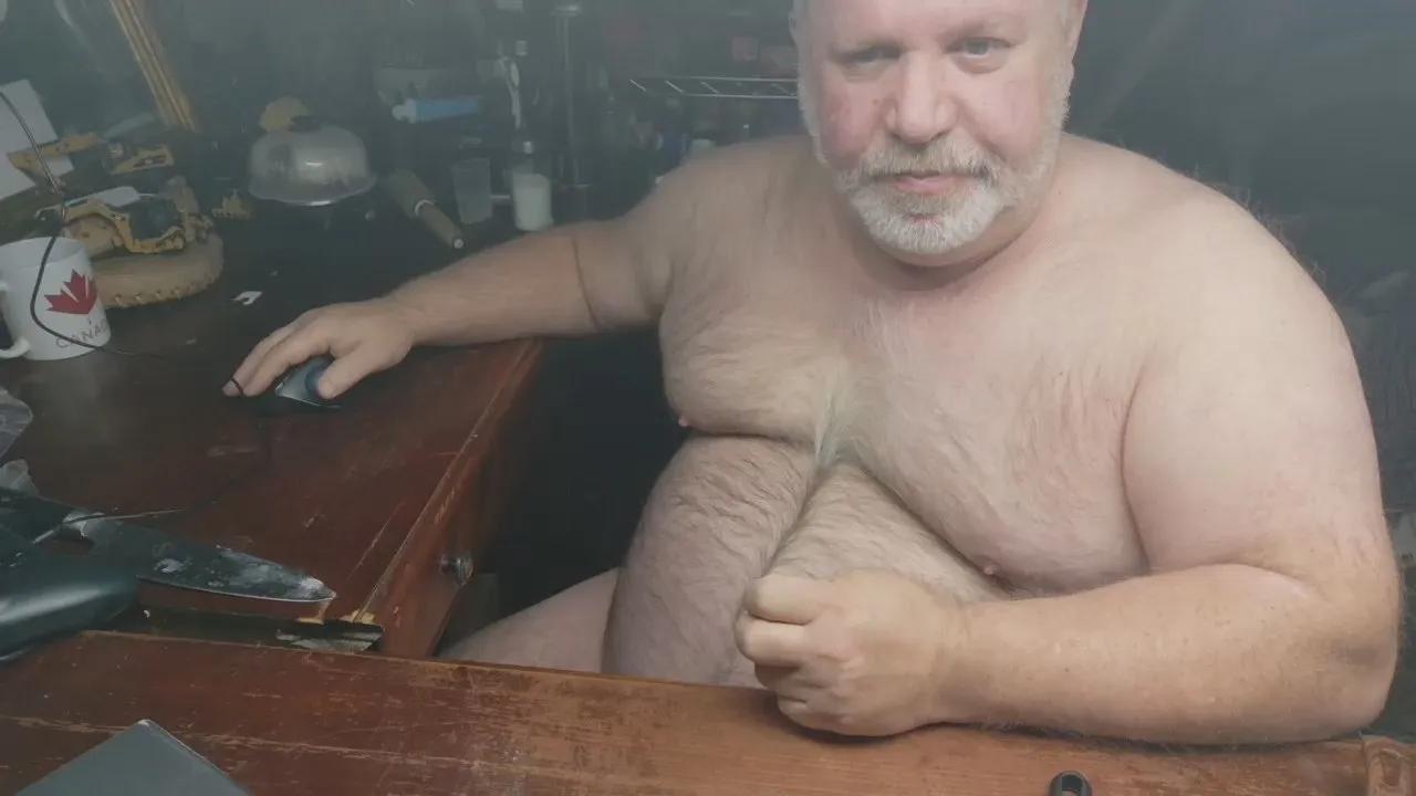 Cam4 Lonelydaddy is Freechat Lonelydaddy —  #Daddy #JerkOffBuddy #analtoys #taboo #ShavedCock #Bear