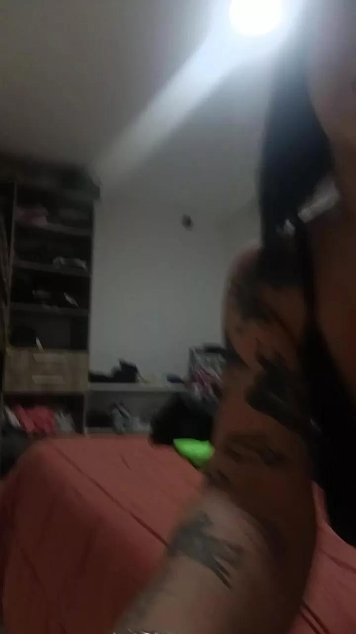 Luulii_loove on Cam4 