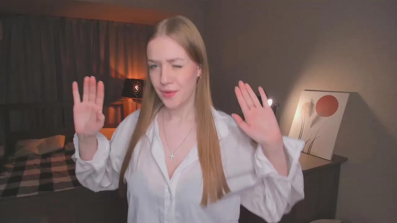 Offline LynetteBalle on Cam4