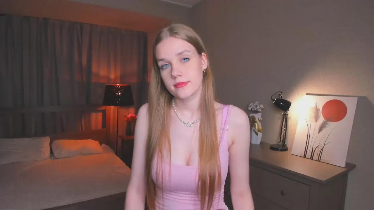 Offline LynetteBalle on Cam4