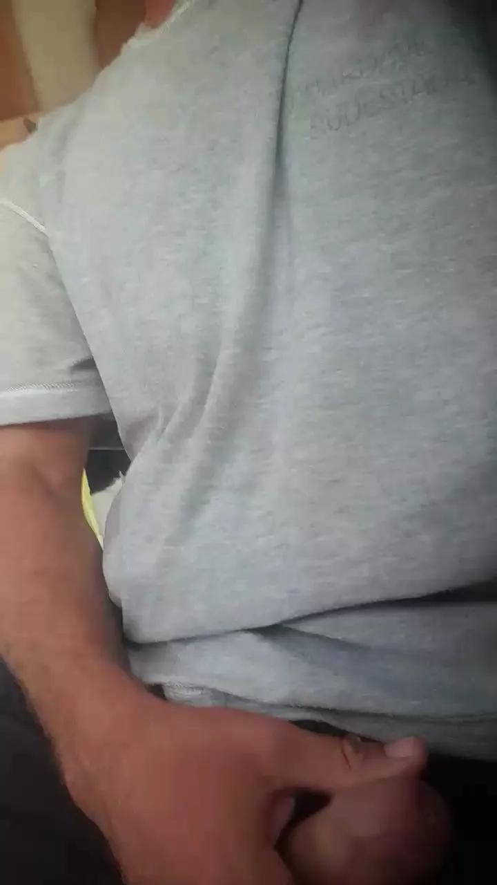 Offline manutrianas on Cam4