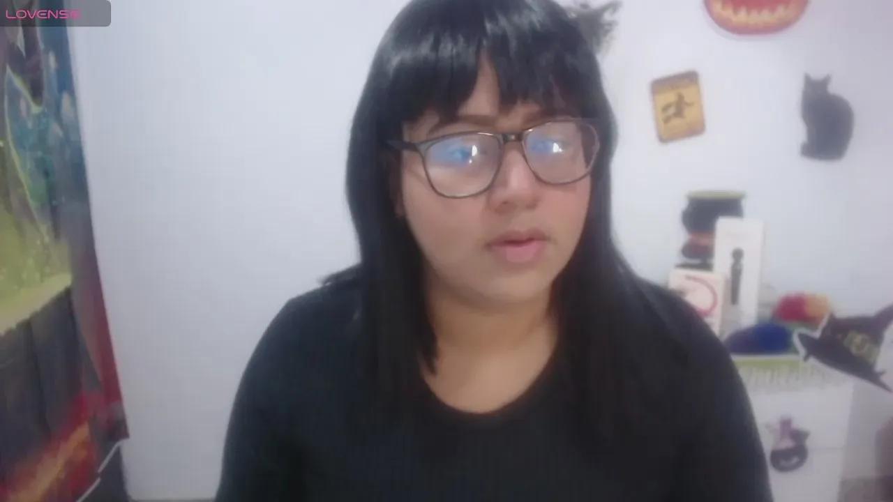 Offline MaraSilk on Cam4