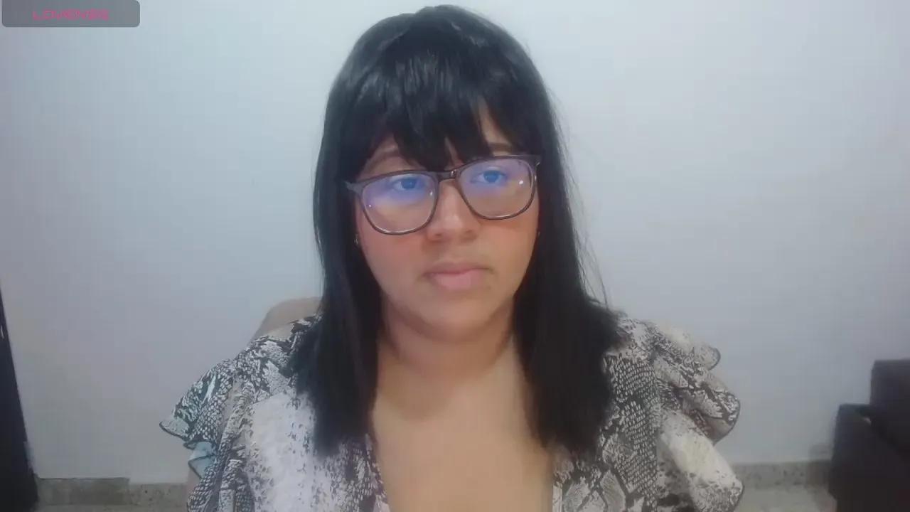 Offline MaraSilk on Cam4