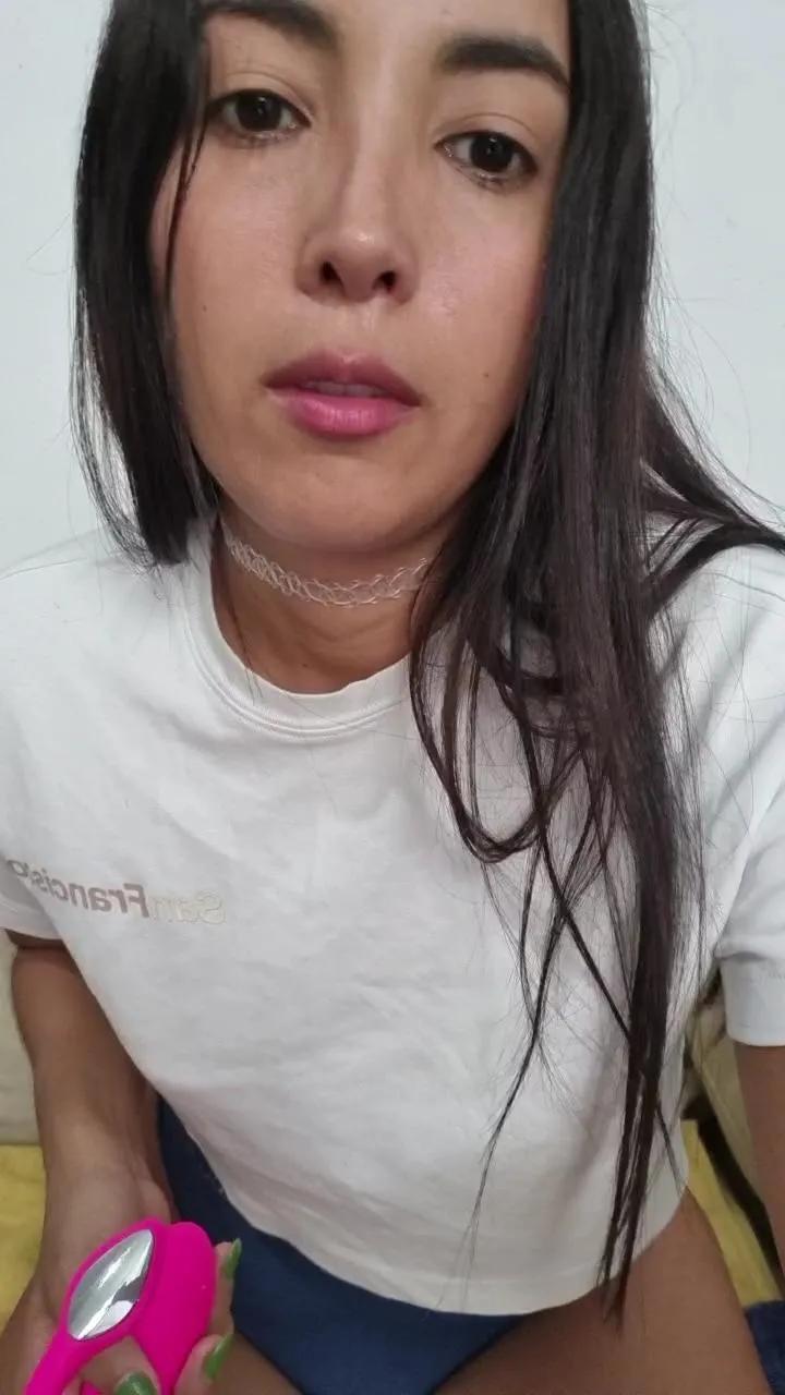 Offline mari_ass on Cam4