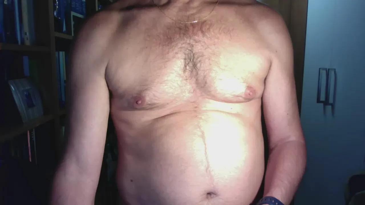 Offline maxotecam on Cam4