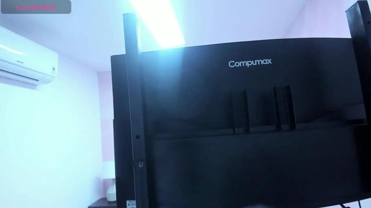 Freechat Meggy_Mae on Cam4