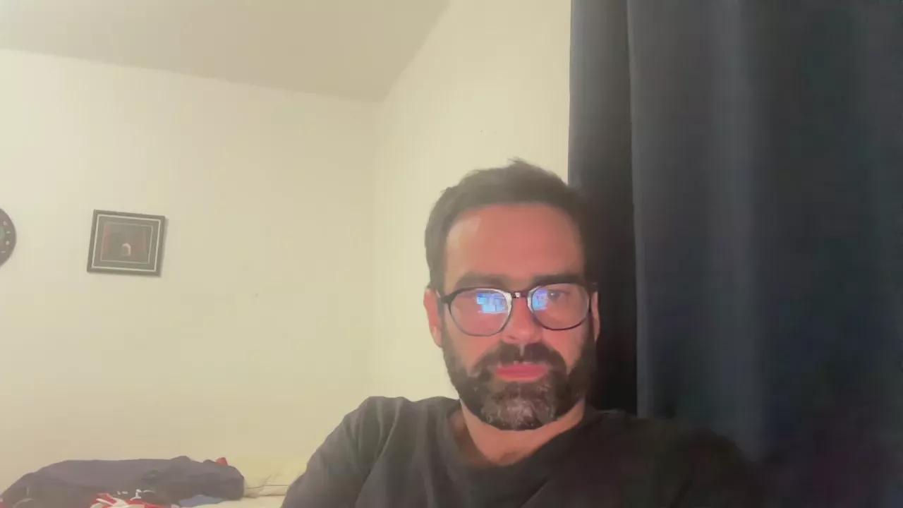 Offline MEXICURU on Cam4