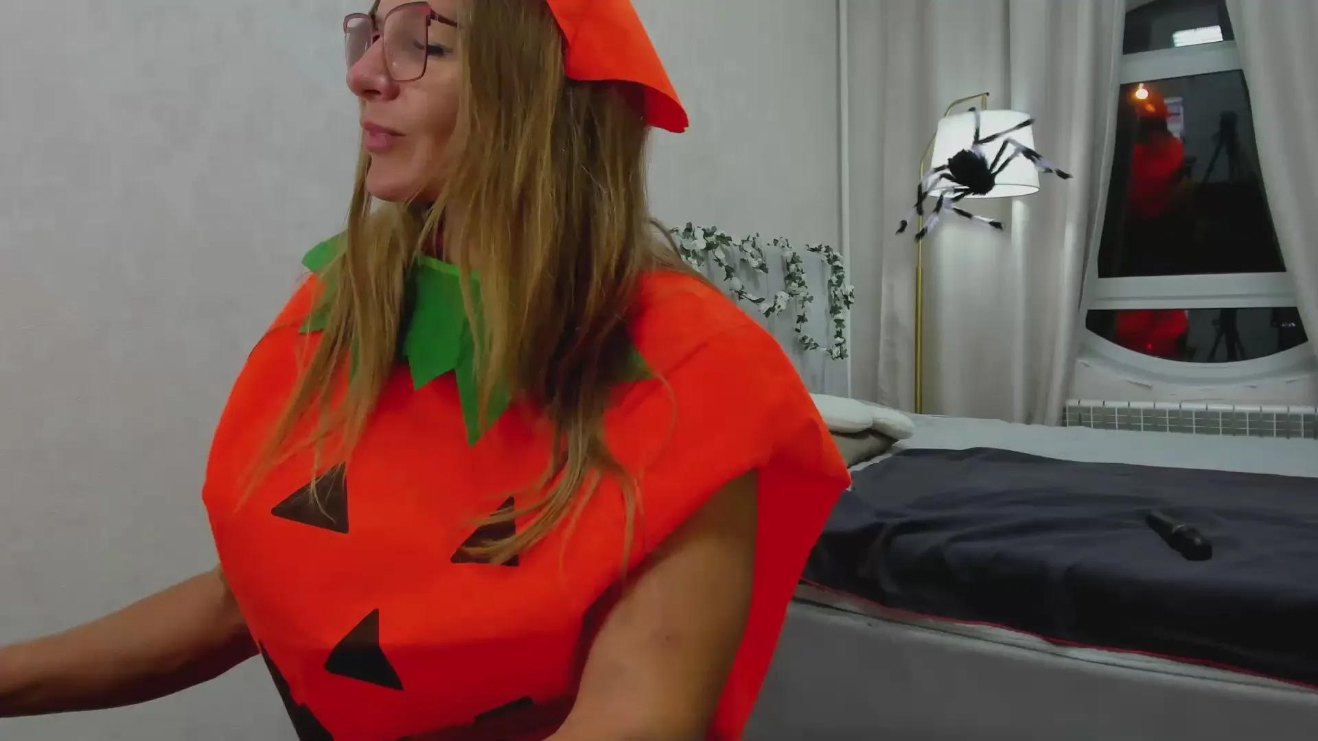 Cam4 Milf_Tea is Freechat Milf_Tea — Freechat on Cam4