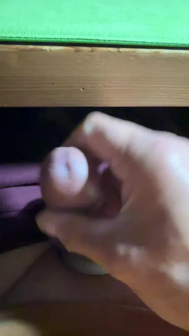 Offline moinmoin60 on Cam4