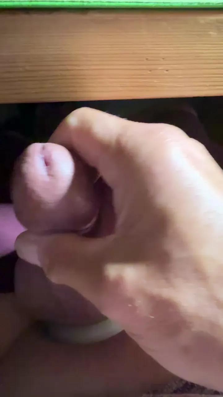 Offline moinmoin60 on Cam4