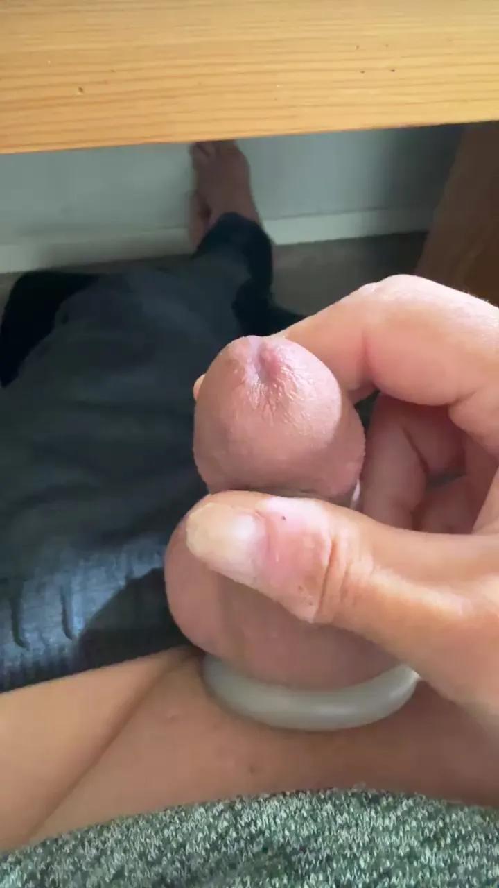 Offline moinmoin60 on Cam4